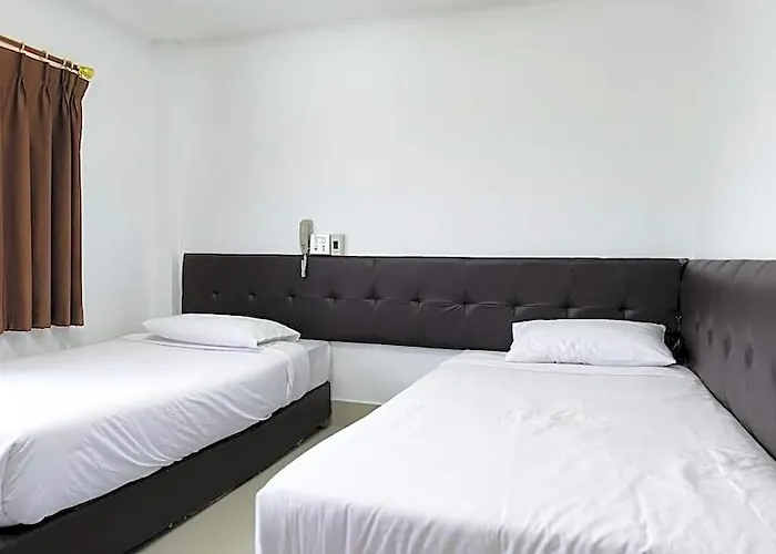 Rimnam Suk Sawat 70 ホテル
